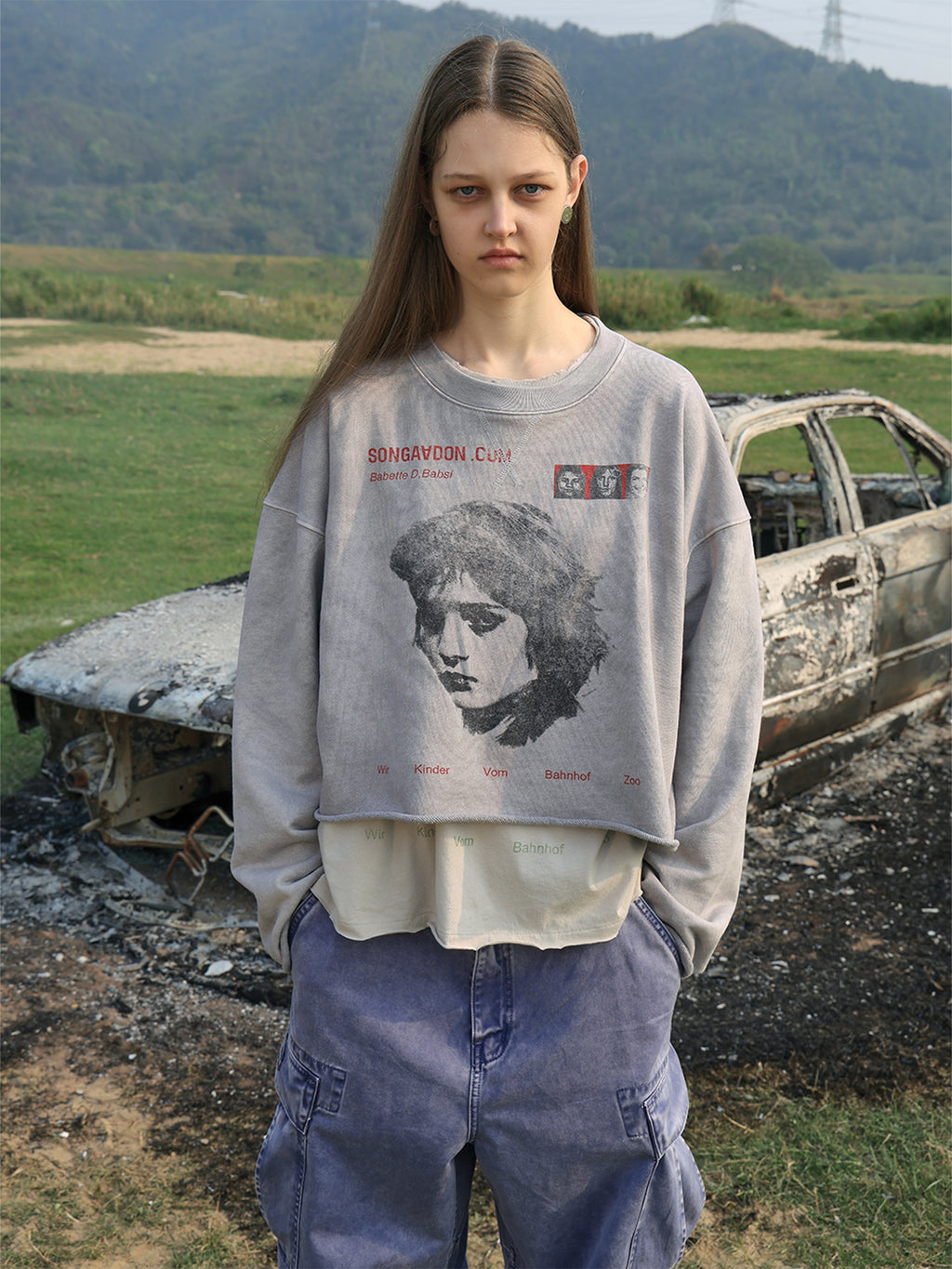 SONGAADON 25FW Babsi portrait printed washed pullover hoodie